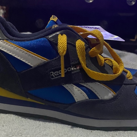 Reebok Classic - Picture 3 of 7